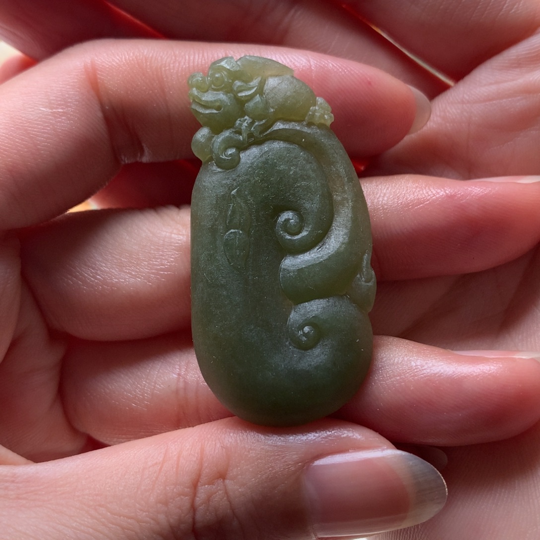 定制翡翠未镶嵌如意