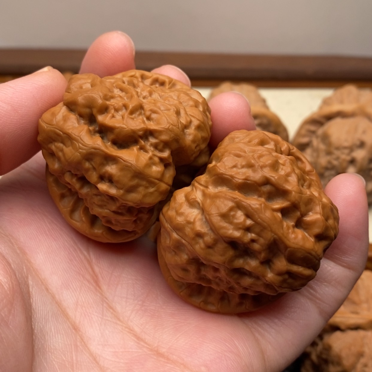 【闪购商品】把件文玩核桃四开背边42左右