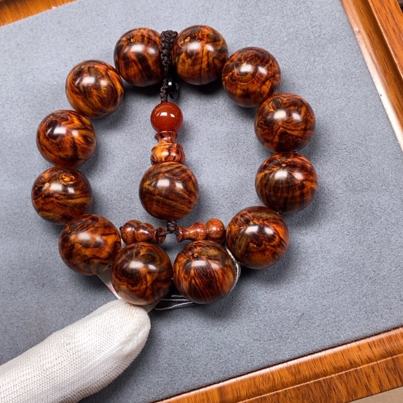 【闪购商品】黄花梨/降香黄檀手串/手链王****。