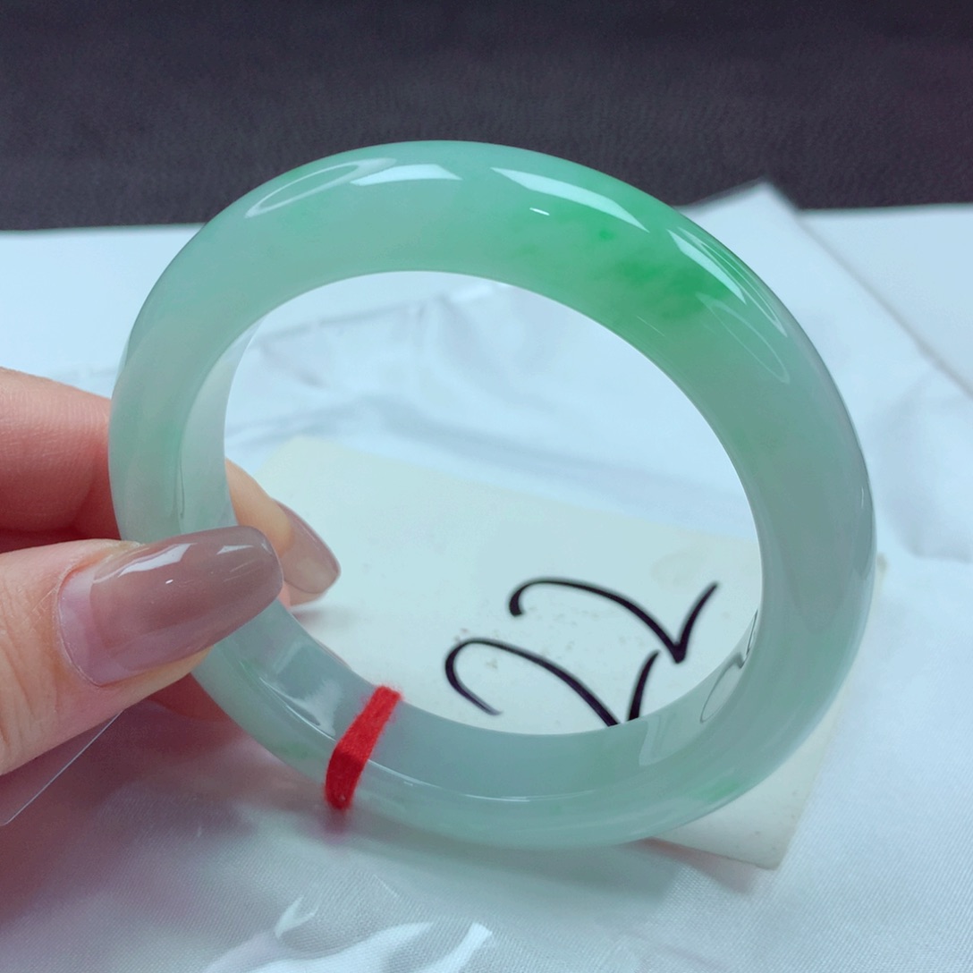 翡翠手镯未镶嵌手镯56