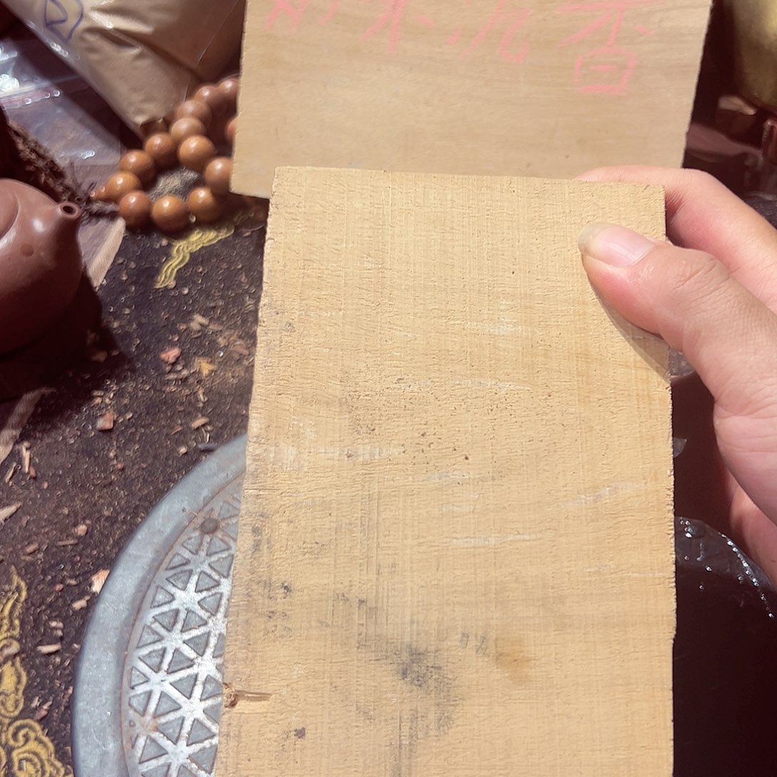 木缅甸和菲律宾两名