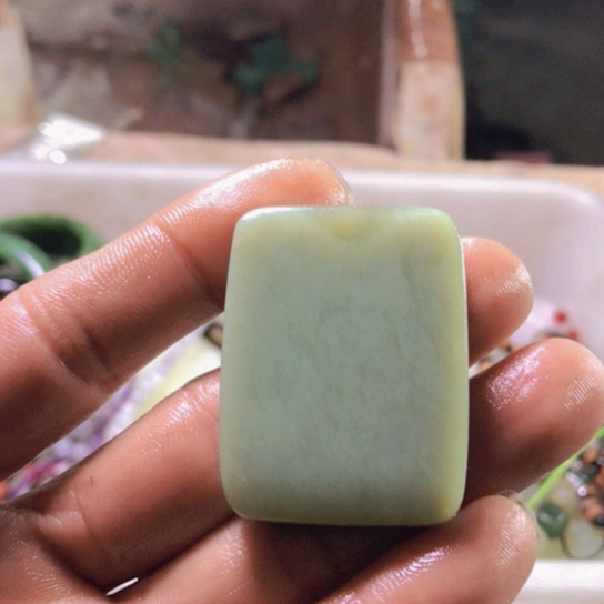 和田玉（糖玉）颈饰未镶嵌