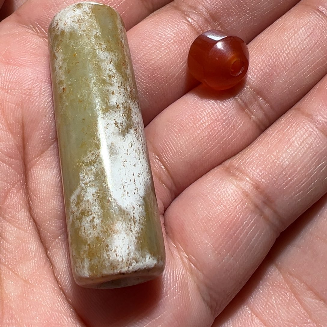 刘***锅玛瑙/玉髓未镶嵌手链