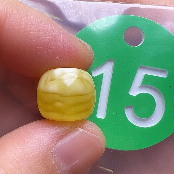 蜜蜡未镶嵌珠宝奇石12.5m m