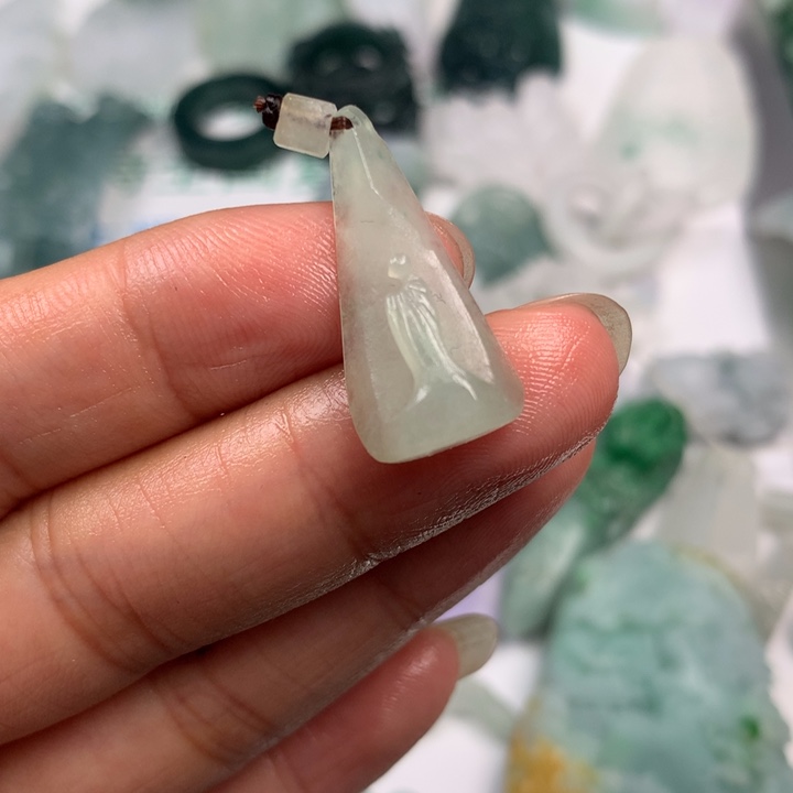 定制翡翠未镶嵌翡翠