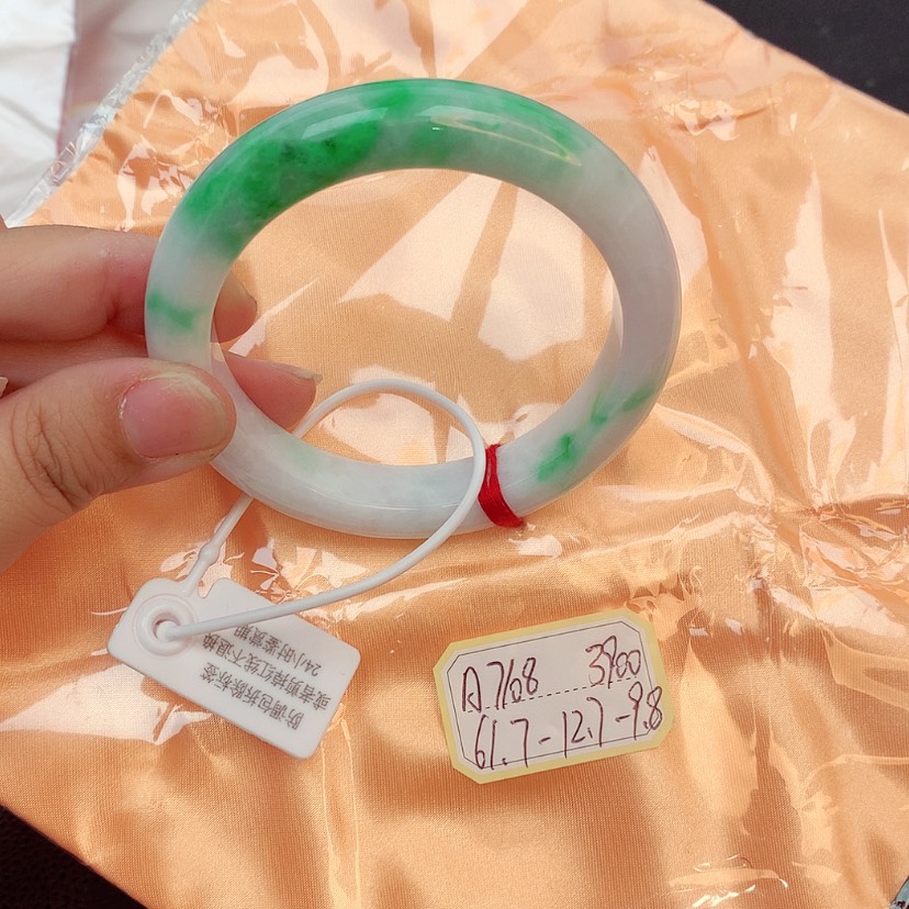 【闪购商品】翡翠手镯未镶嵌天然缅甸翡翠A货