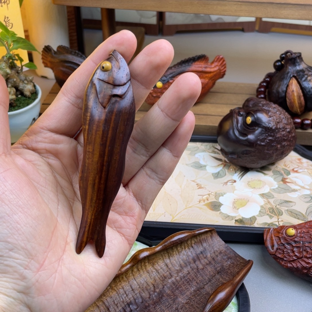 交趾黄檀（大红酸枝）