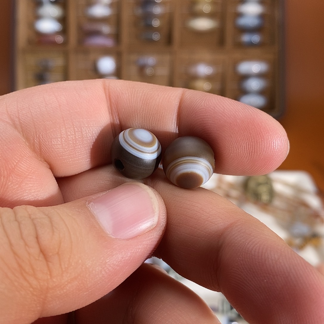 玛瑙/玉髓颈饰未镶嵌梅*