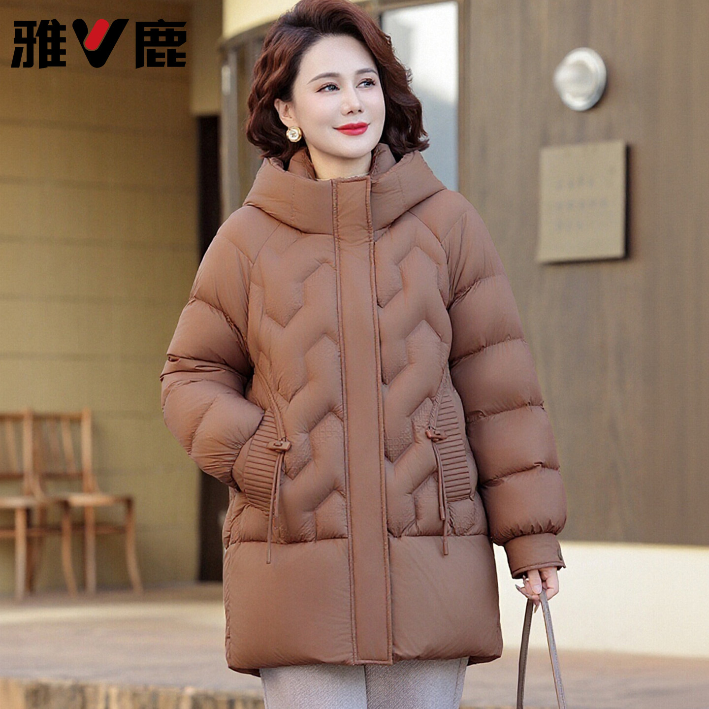 雅鹿25年爆款妈妈羽绒服冬季中长款加绒加厚连帽时尚保暖羽绒外套