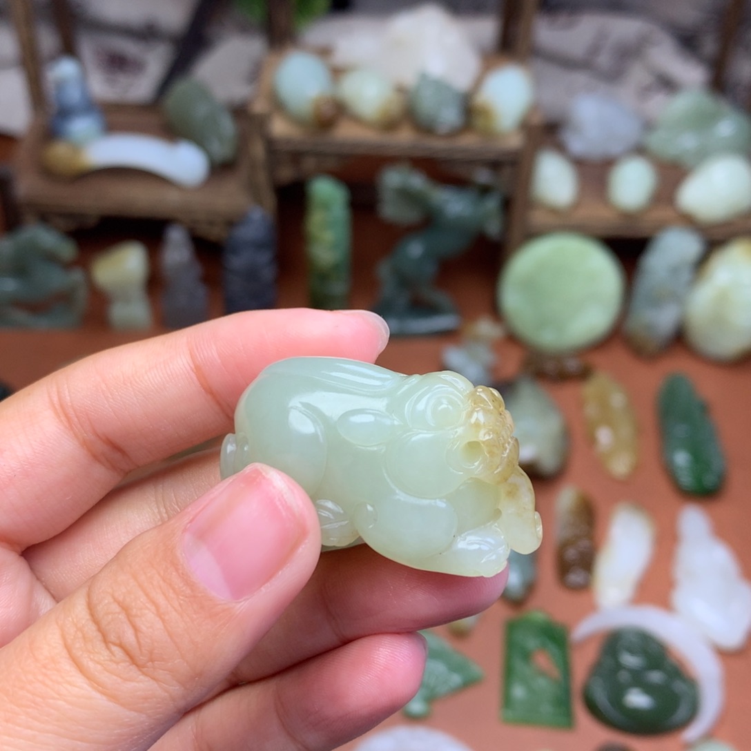 和田玉未镶嵌挂件