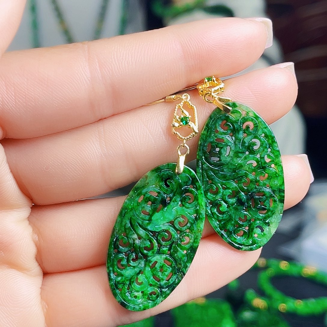 颈饰银S925镶嵌翡翠多样性