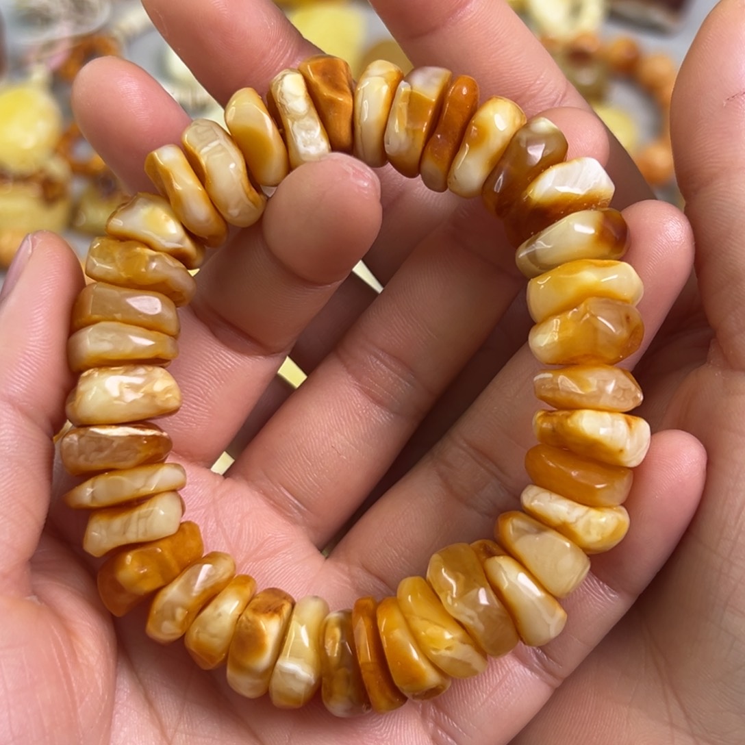 琥珀裸石未镶嵌蜜蜡