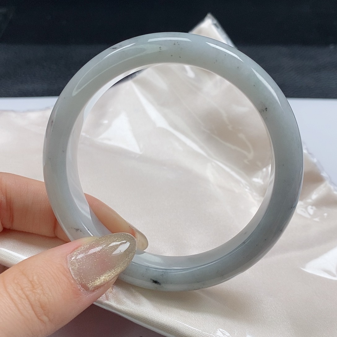 【闪购商品】翡翠手镯未镶嵌208号