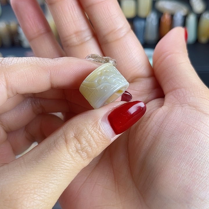 玛瑙手饰未镶嵌路路通