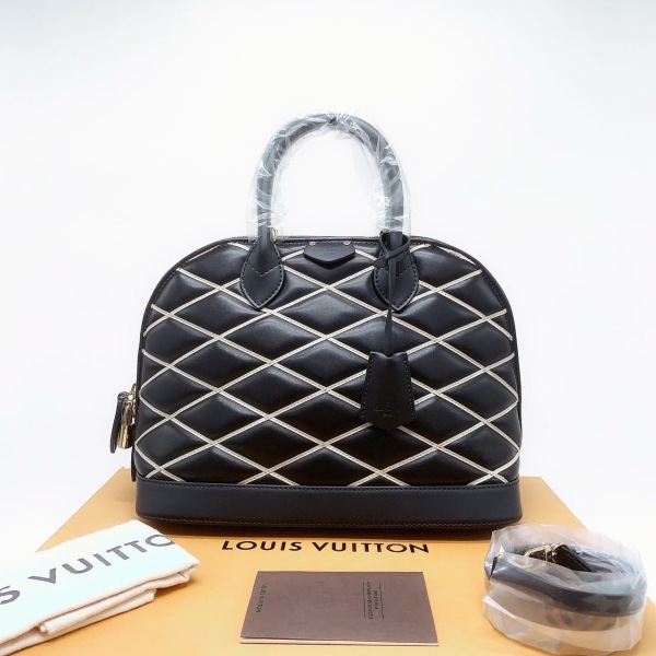 95新/路易威登/市场价22000/包包/250206XZ0028