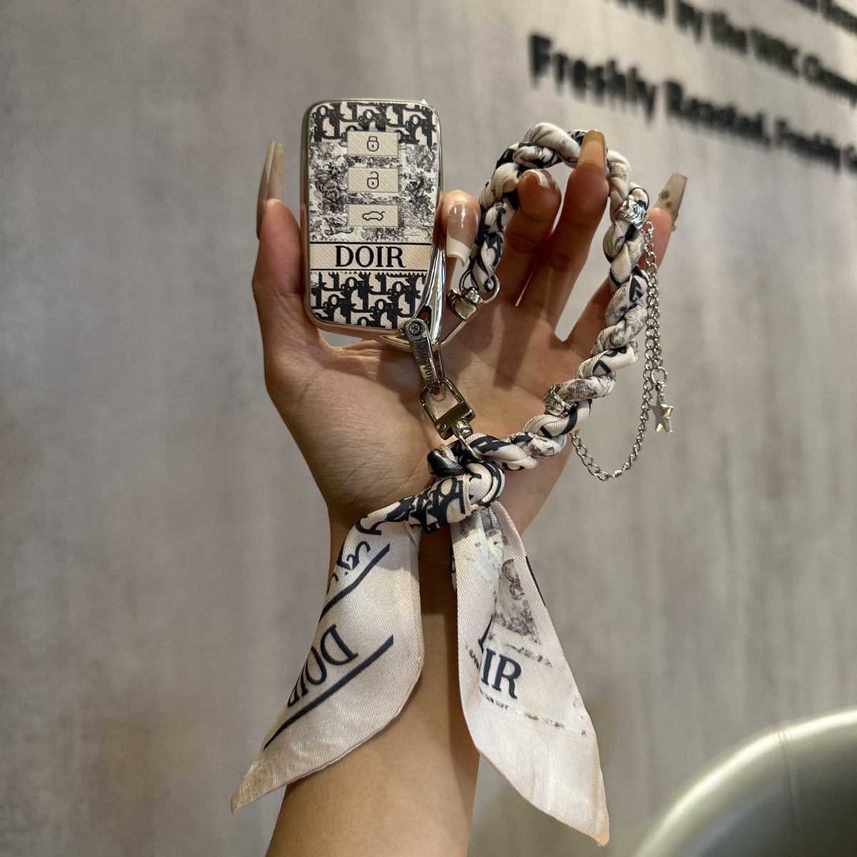 适用雷克萨斯钥匙套es200 es300h rx300 rx350h包nx260壳570扣270