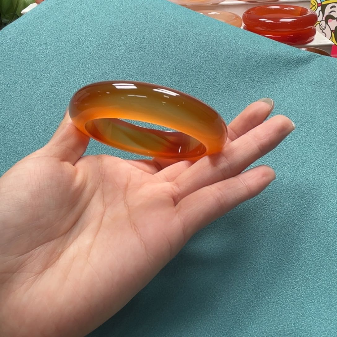 手镯玛瑙/玉髓未镶嵌梨*