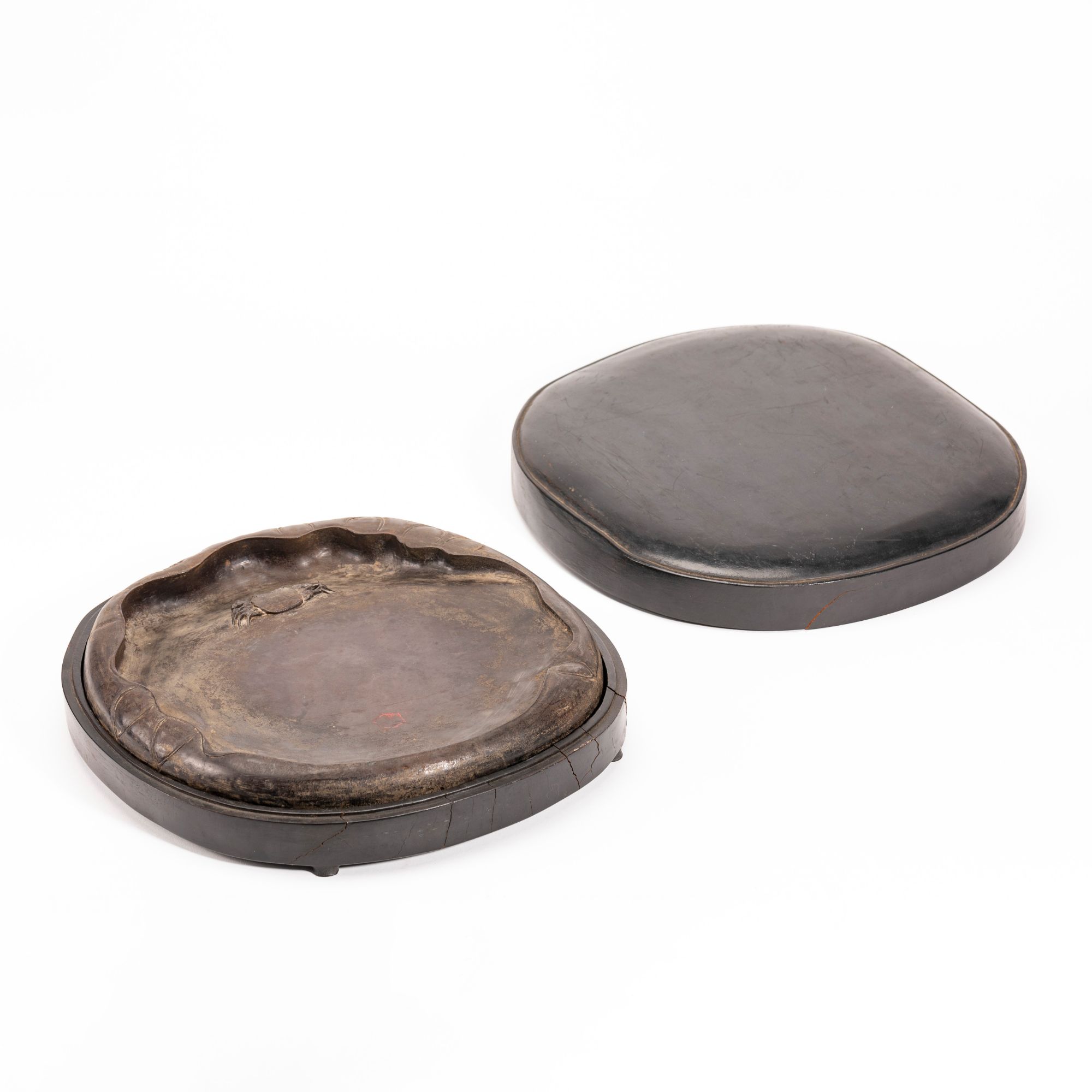 30. 清 端石“和谐”图随形砚（带原盒）【古董拍卖】