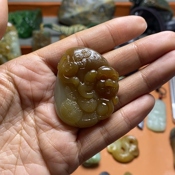 和田玉颈饰未镶嵌