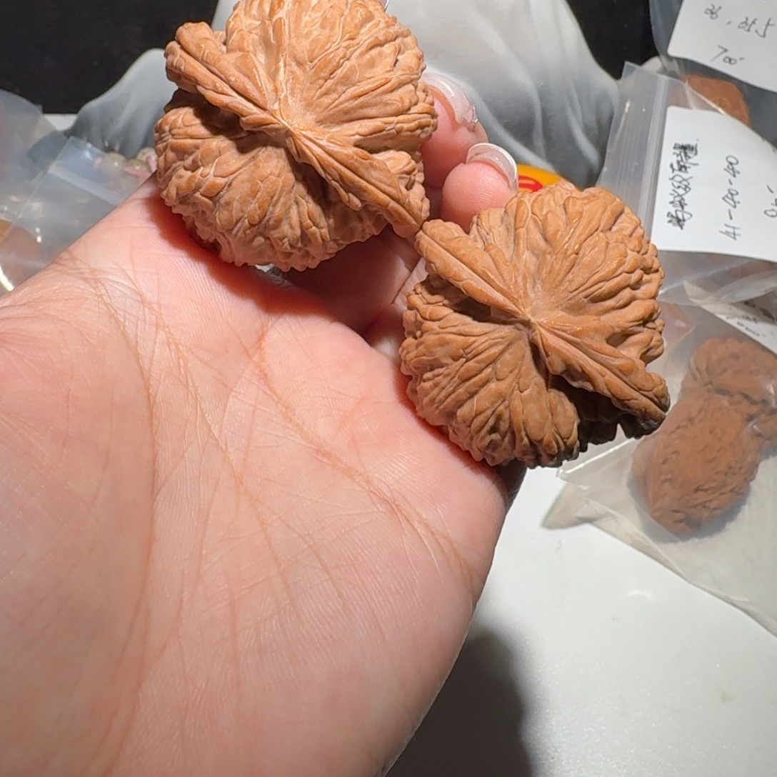 文玩核桃吊坠1804号45尺寸闷白