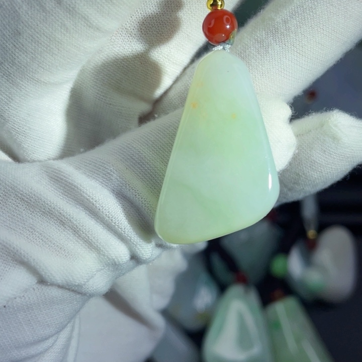 翡翠未镶嵌挂件片料