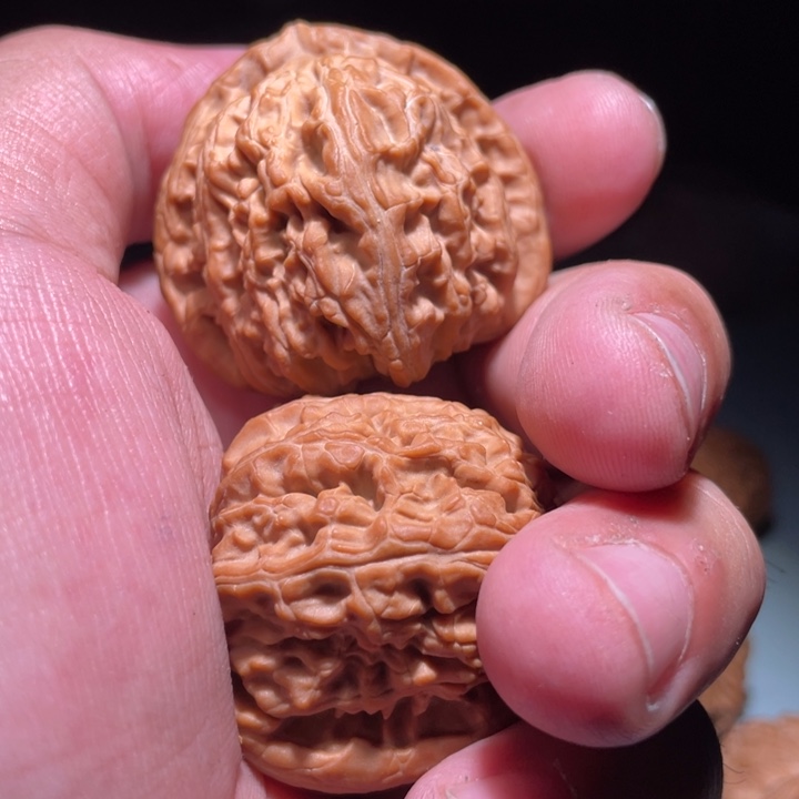 文玩核桃吊坠?***?50呃呃呃