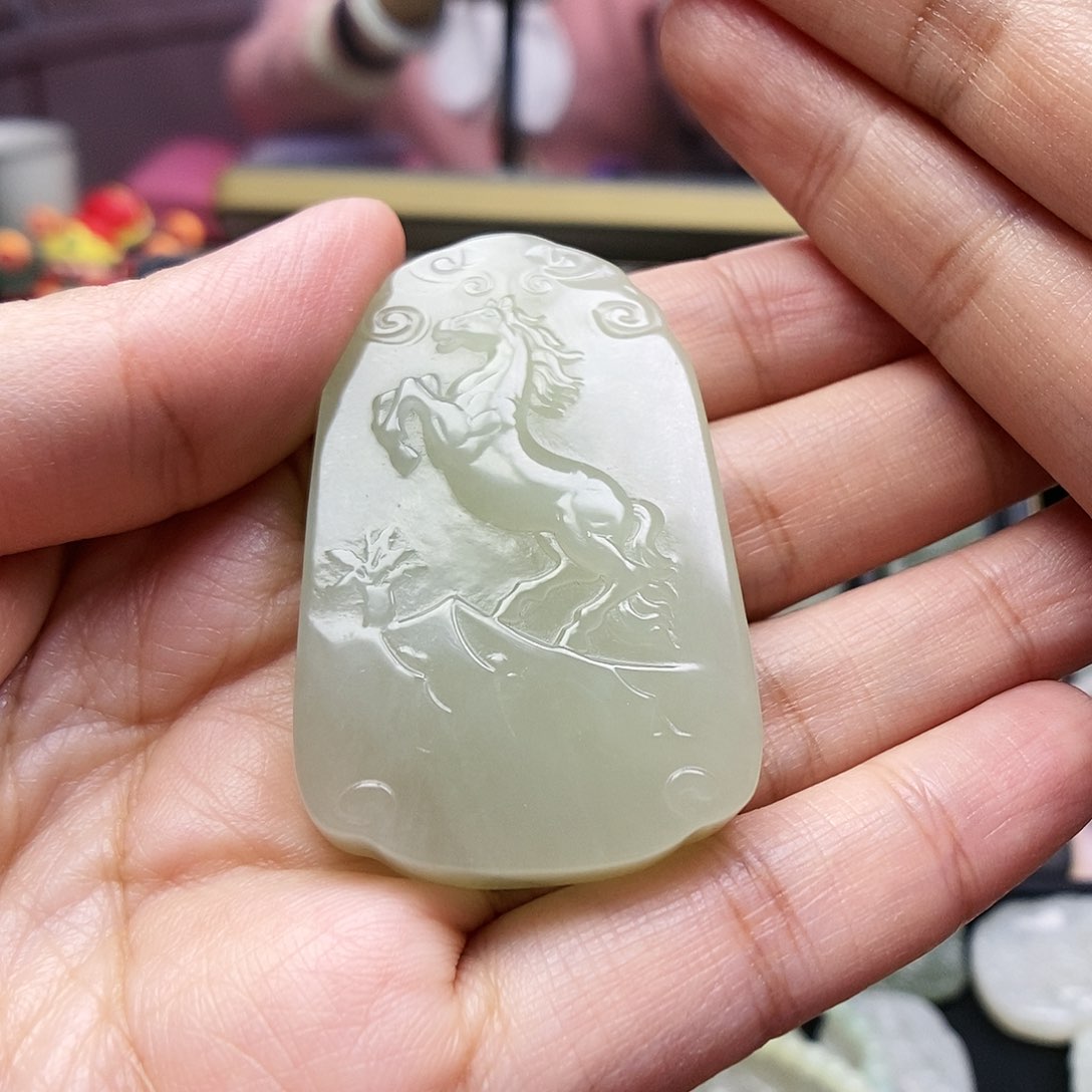 和田玉颈饰未镶嵌雅*