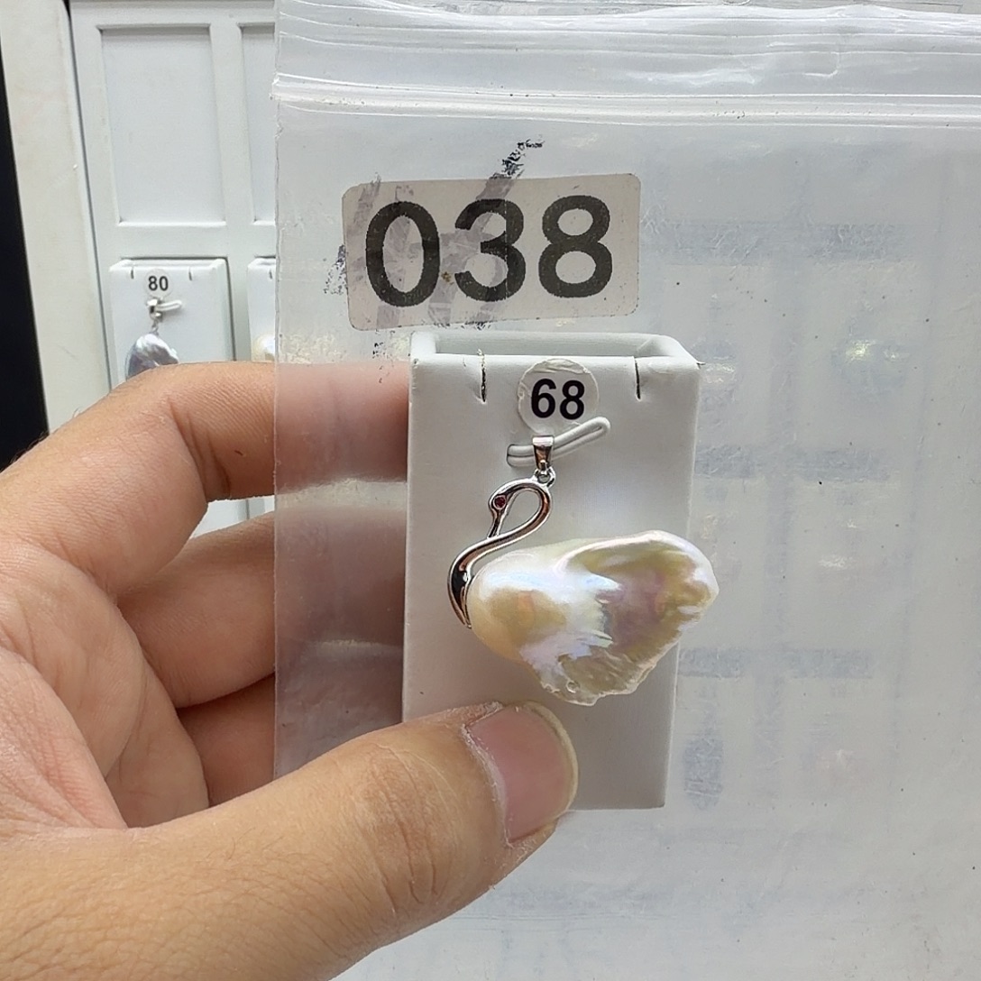 合金淡水珍珠颈饰