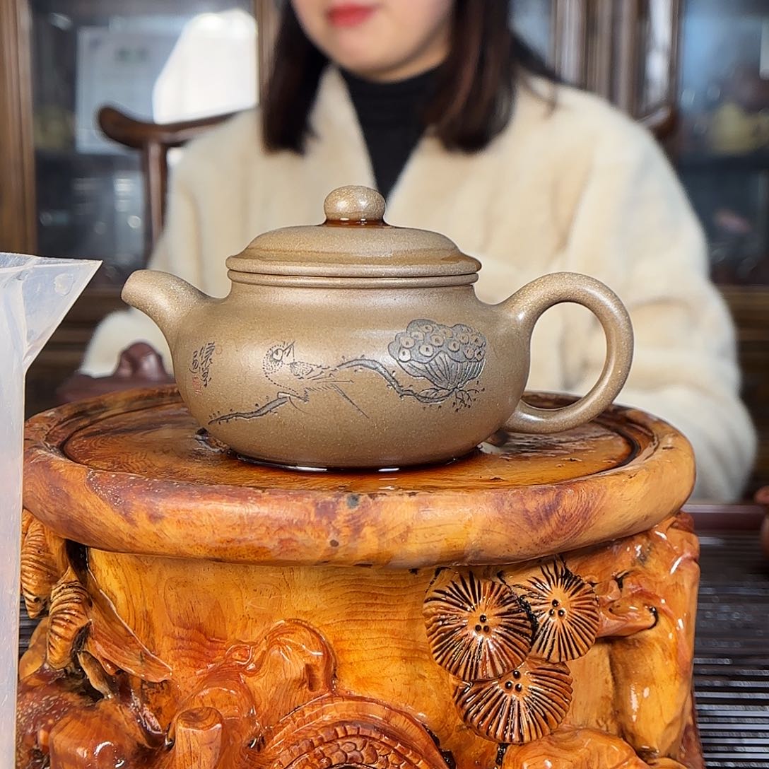 紫砂茶壶陈婷老师。