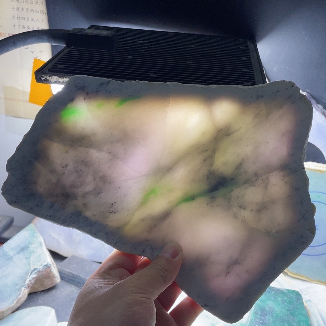 翡翠颈饰未镶嵌毛料72