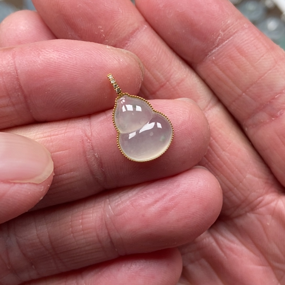 翡翠颈饰18K金镶嵌葫芦