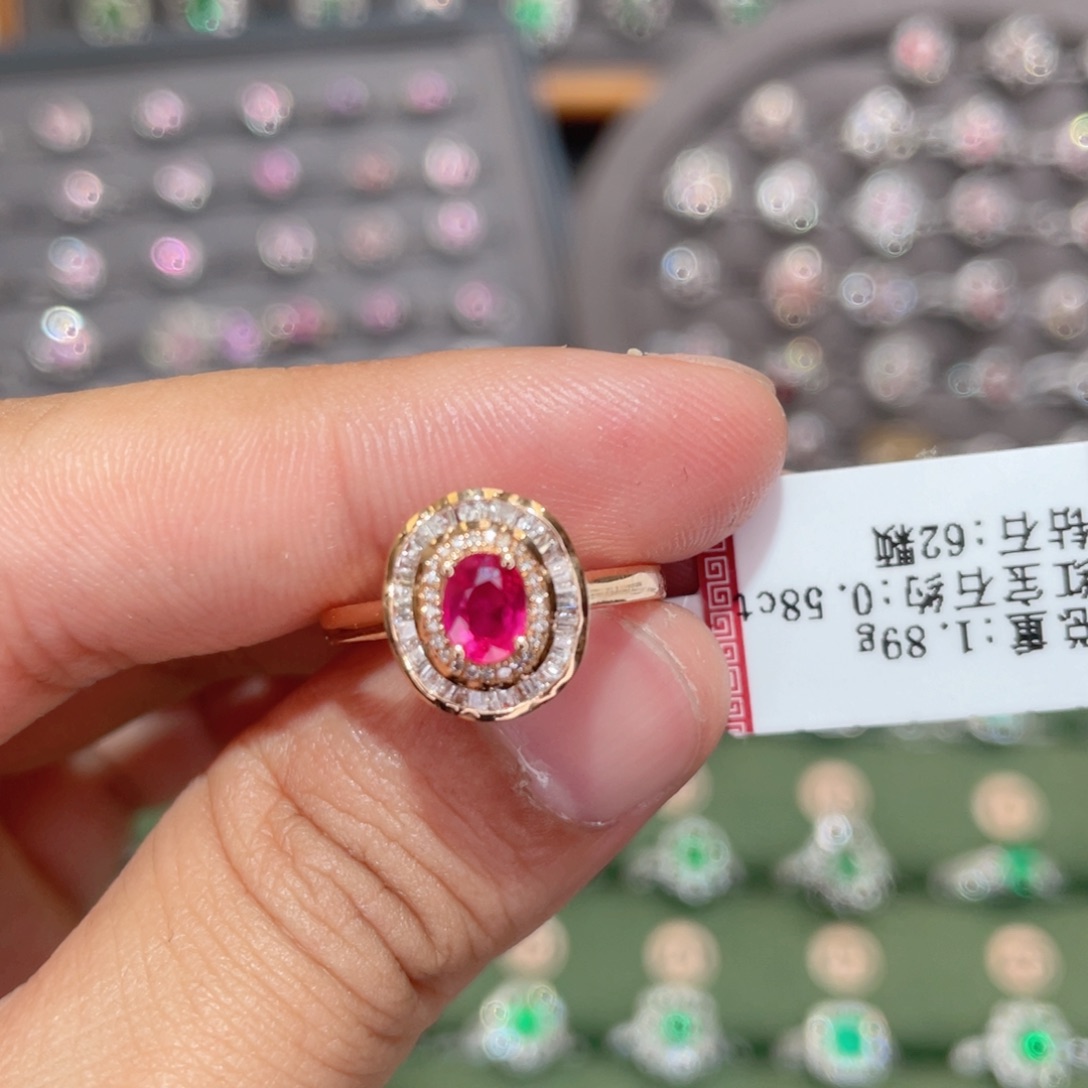红宝石戒指18K金镶嵌0.58ct 无烧