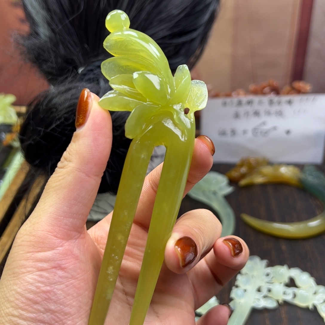 未镶嵌蛇纹石玉发簪