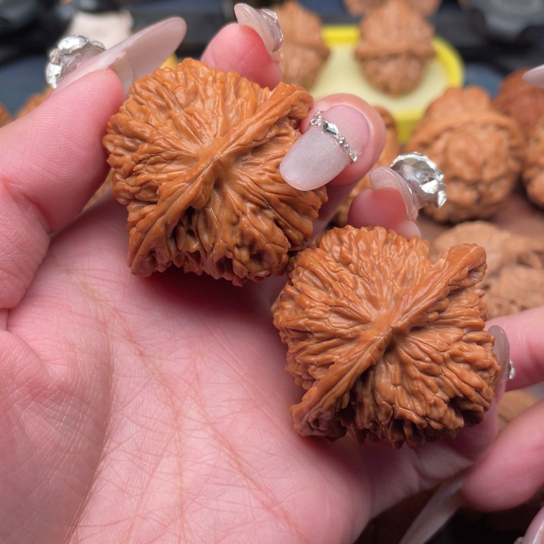 文玩核桃把件呢***称全品，平谷楼44