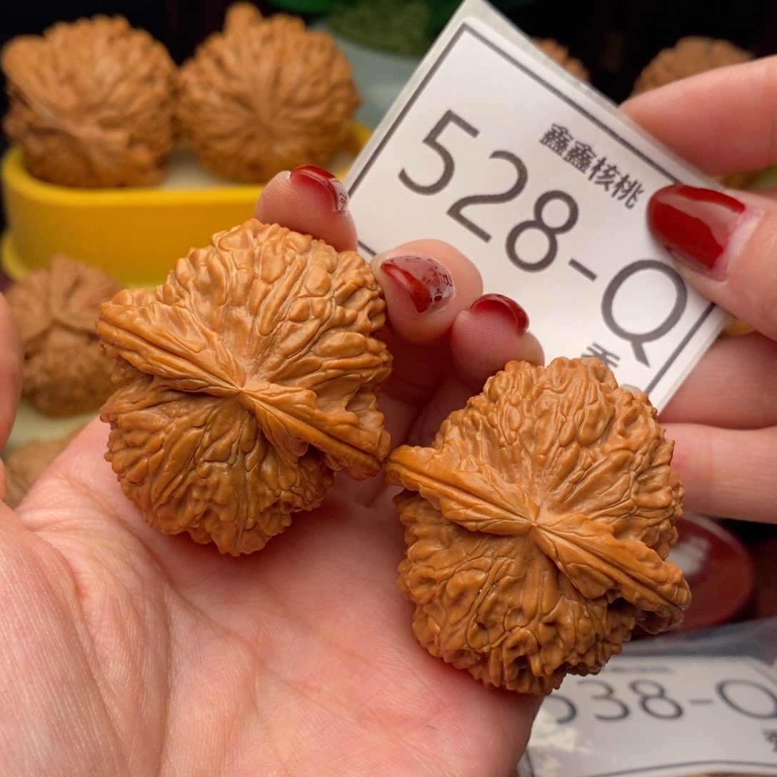 文玩核桃把件白狮43