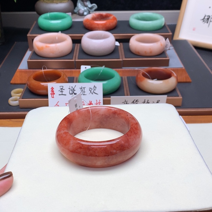 欧***酱石英质玉（非洲翠）合金佘太翠