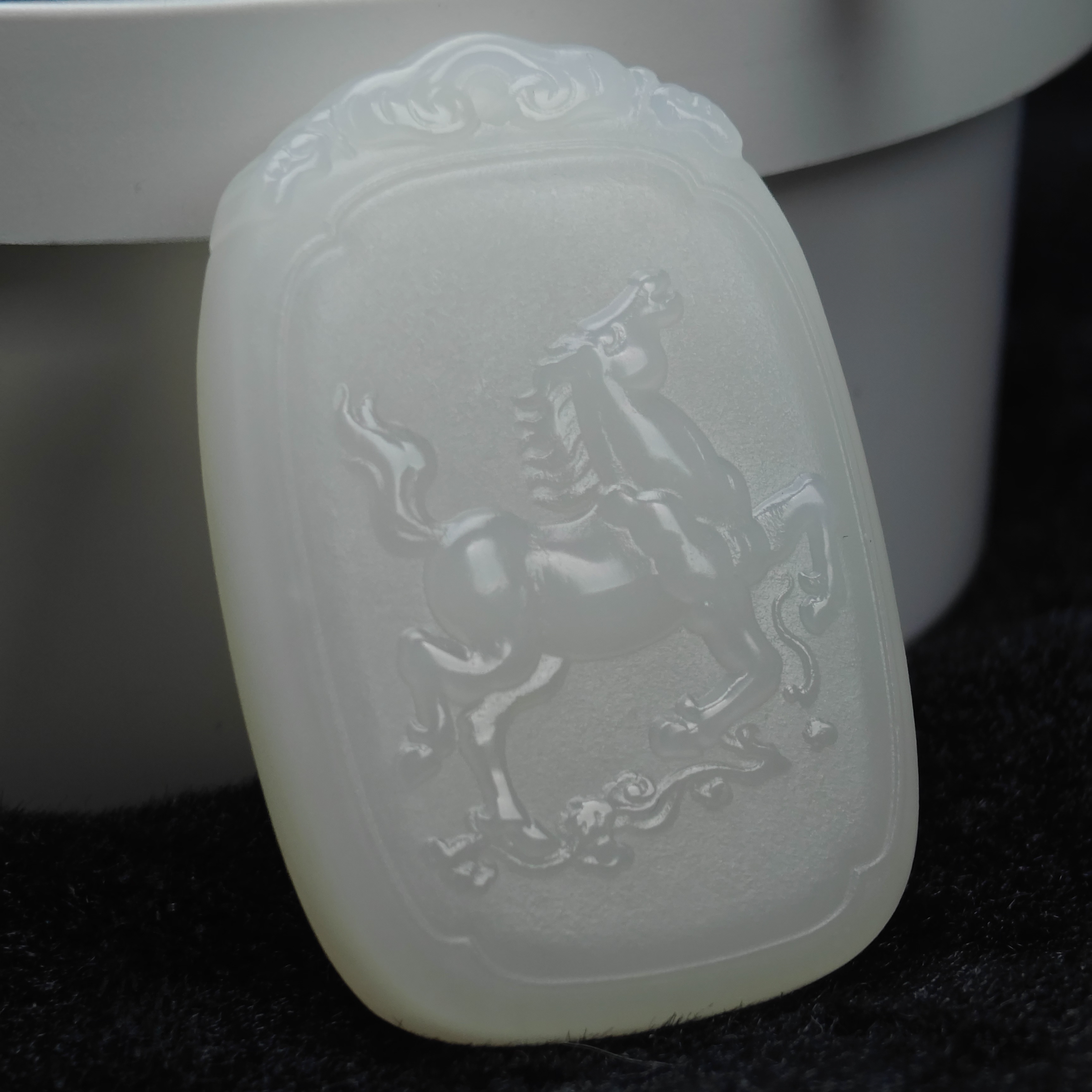 万马奔腾玉佩S009