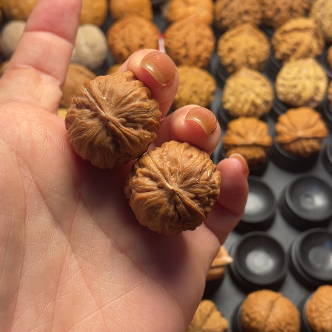 A***-文玩核桃把件核桃