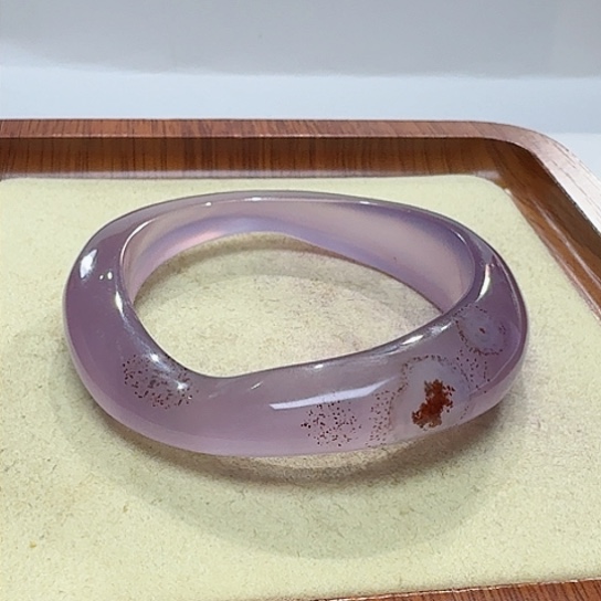 玛瑙/玉髓手镯未镶嵌海*姐