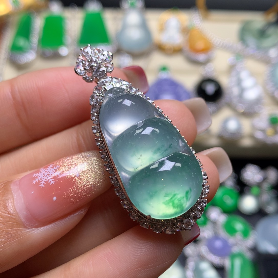 吊坠(不含链)18K金镶嵌翡翠