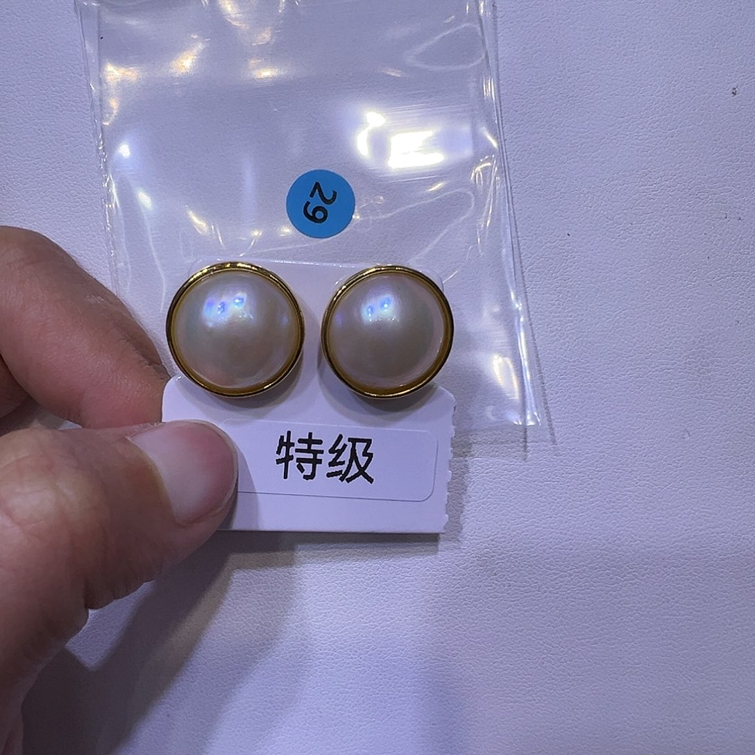 এ****银S925镶嵌淡水珍珠耳饰