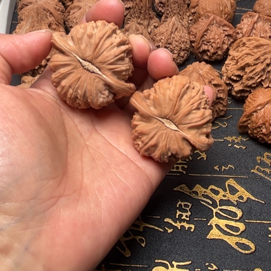 沃***河42尺闷白全品尖有点裂