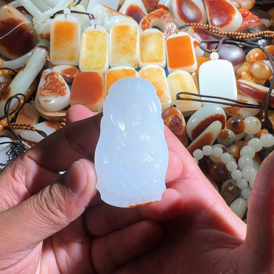 和田玉挂件未镶嵌乖**能