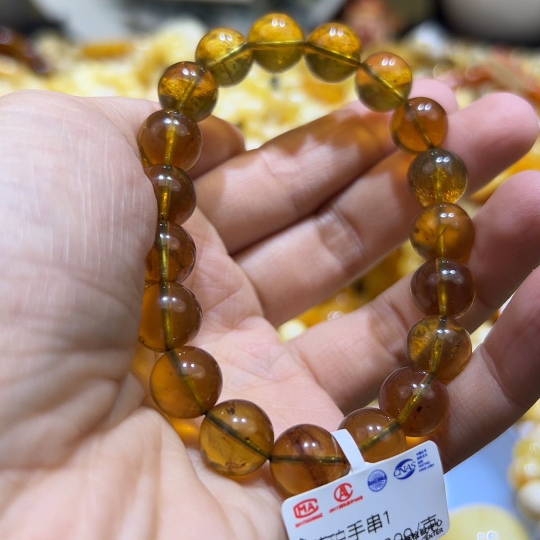 琥珀珠宝奇石未镶嵌
