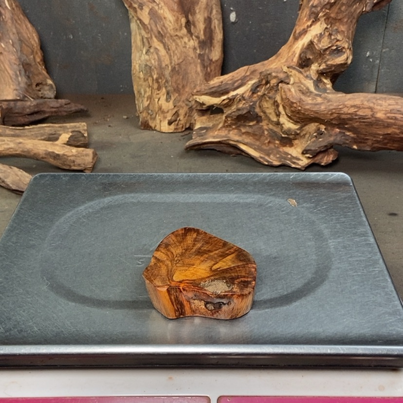 【闪购商品】黄花梨/降香黄檀大*