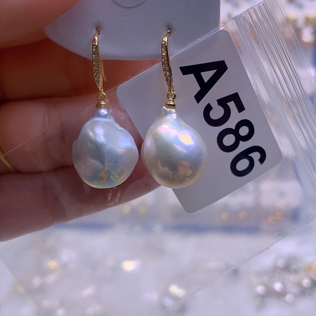 未镶嵌淡水珍珠耳饰