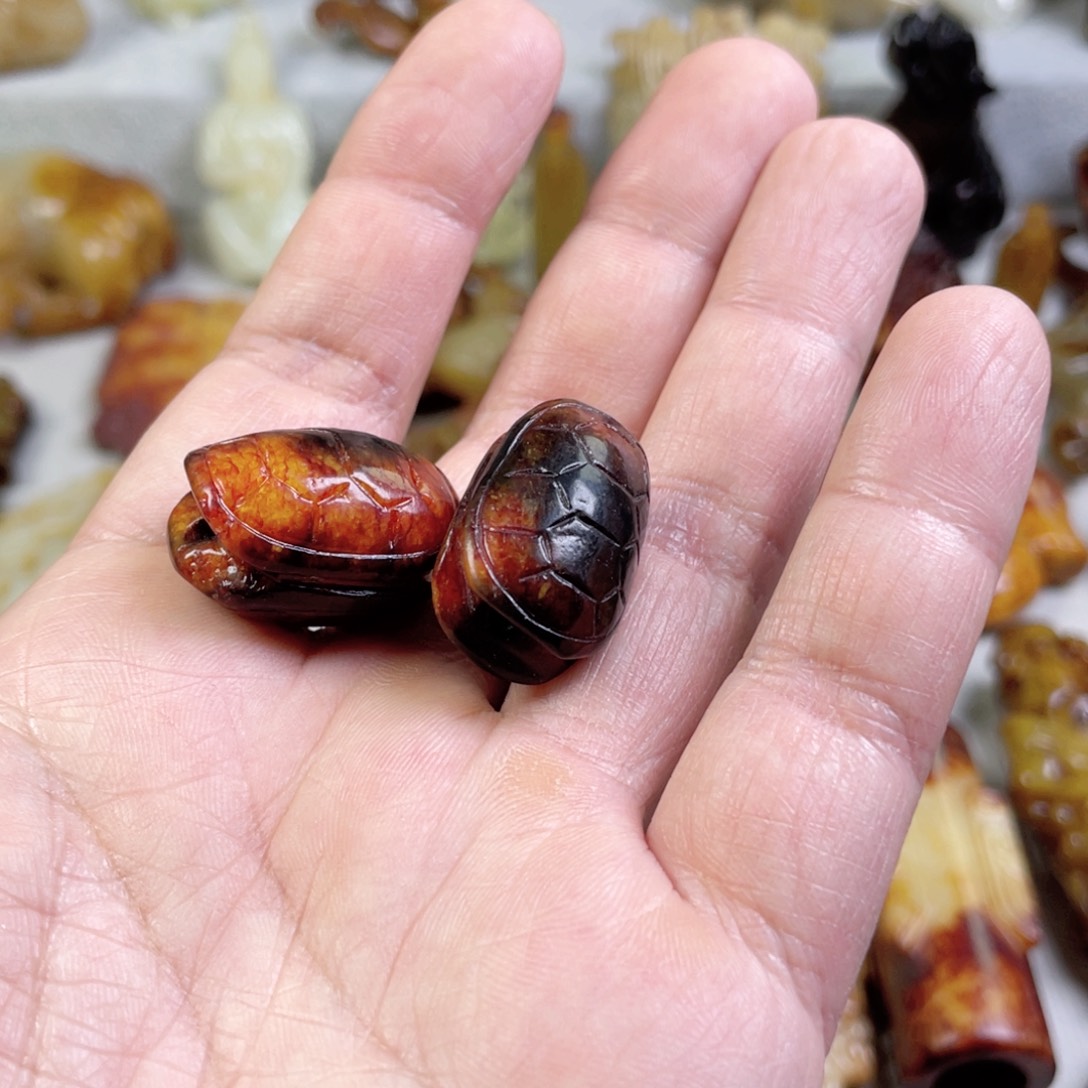 和田玉颈饰未镶嵌年*