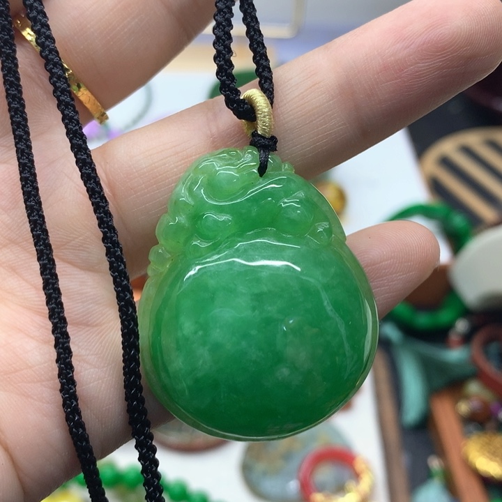 颈饰未镶嵌翡翠吊坠