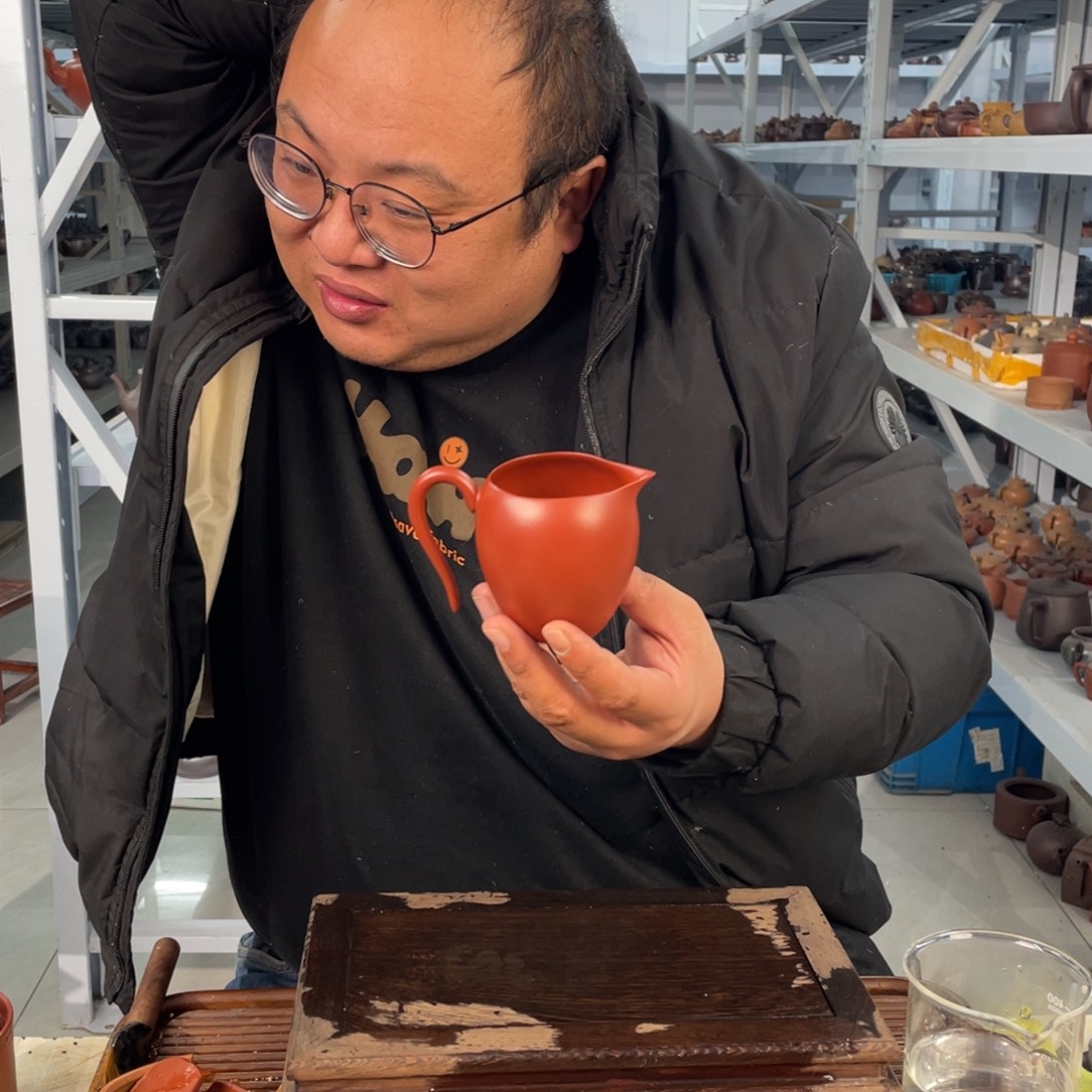 紫砂壶；577477474745