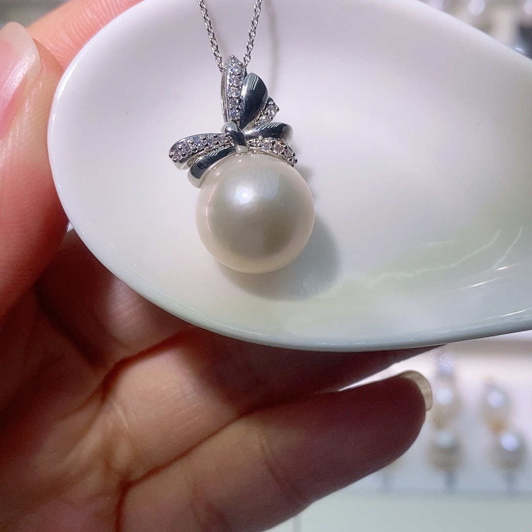 淡水珍珠吊坠(赠链)合金尺寸12/13毫米